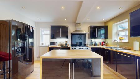 4 bedroom Semi-detached house for sale in Lon Ganol, Rhiwbina, Cardiff, CF14