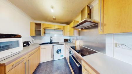 2 bedroom Flat to let in Cwrt Boston, Cardiff, CF24