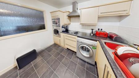 1 bedroom Flat to let in Heol Llinos, Thornhill, Cardiff, CF14