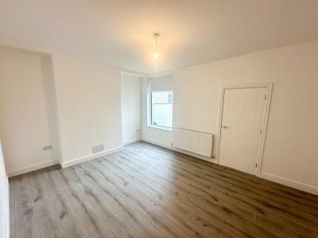 3 bedroom Terraced House to let in Castan Road, Pontyclun, CF72