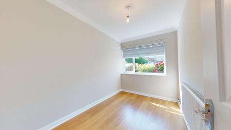 2 bedroom Flat to let in Northcliffe Drive, Penarth, CF64