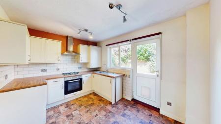 2 bedroom Semi-detached house to let in Matthysens Way, St. Mellons, Cardiff, CF3