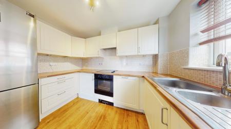 2 bedroom Apartment to let in Knights Walk, Caerphilly, CF83