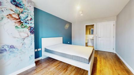 2 bedroom Apartment to let in Knights Walk, Caerphilly, CF83
