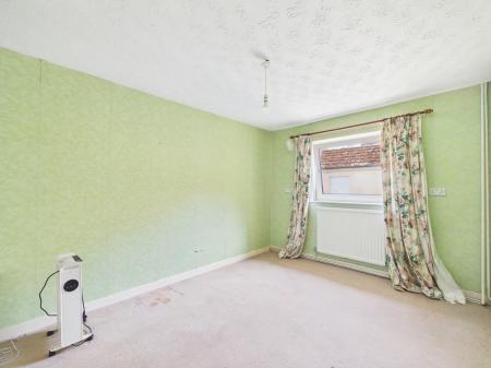 4 bedroom Detached bungalow for sale in Rhiwbina Hill, Rhiwbina, Cardiff, CF14