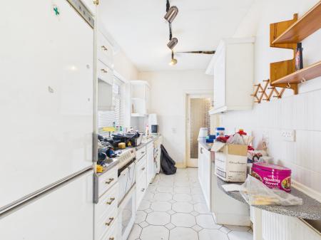 4 bedroom Detached bungalow for sale in Rhiwbina Hill, Rhiwbina, Cardiff, CF14