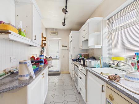 4 bedroom Detached bungalow for sale in Rhiwbina Hill, Rhiwbina, Cardiff, CF14