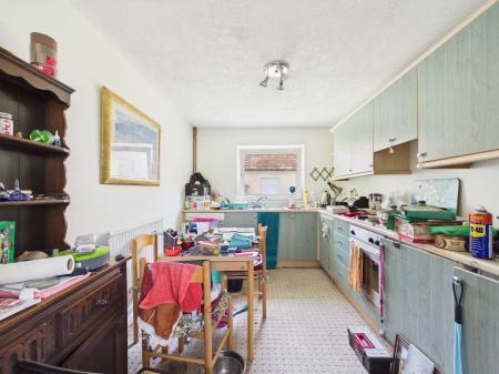 4 bedroom Detached bungalow for sale in Rhiwbina Hill, Rhiwbina, Cardiff, CF14