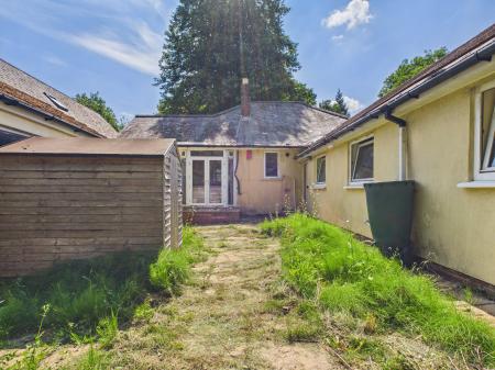 4 bedroom Detached bungalow for sale in Rhiwbina Hill, Rhiwbina, Cardiff, CF14