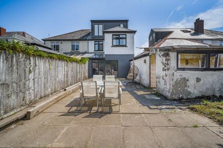 4 bedroom Semi-detached house for sale in Thornhill Road, Rhiwbina, Cardiff, CF14