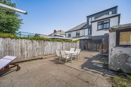 4 bedroom Semi-detached house for sale in Thornhill Road, Rhiwbina, Cardiff, CF14