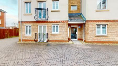 2 bedroom Flat to let in Pipkin Close, Pontprennau, Cardiff, CF23
