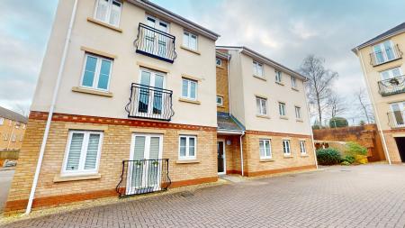 2 bedroom Flat to let in Pipkin Close, Pontprennau, Cardiff, CF23