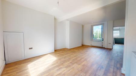 3 bedroom Terraced House to let in Charles Street, Pontypridd, CF37