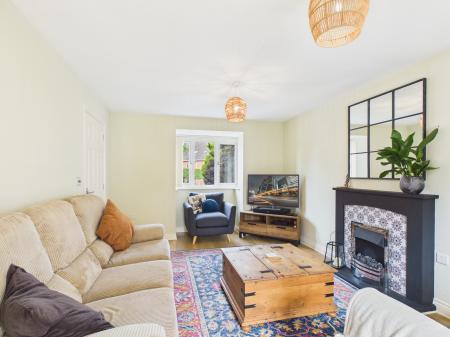 3 bedroom End of terrace house for sale in Ffordd Mograig, Llanishen, Cardiff, CF14