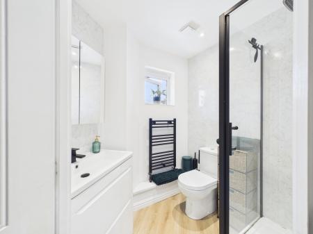 3 bedroom End of terrace house for sale in Ffordd Mograig, Llanishen, Cardiff, CF14