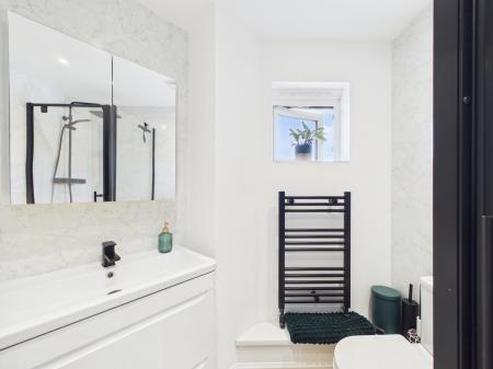 3 bedroom End of terrace house for sale in Ffordd Mograig, Llanishen, Cardiff, CF14