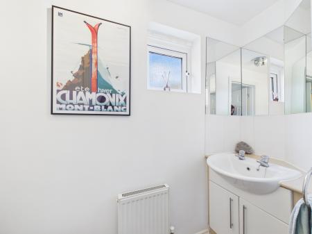 3 bedroom End of terrace house for sale in Ffordd Mograig, Llanishen, Cardiff, CF14