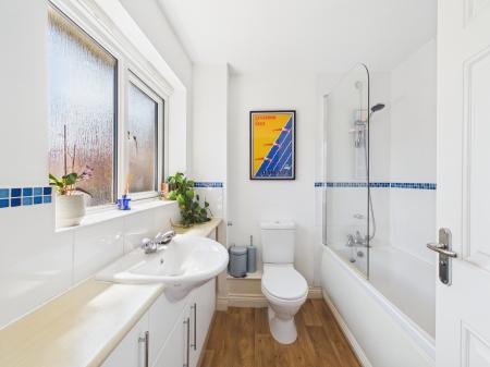 3 bedroom End of terrace house for sale in Ffordd Mograig, Llanishen, Cardiff, CF14