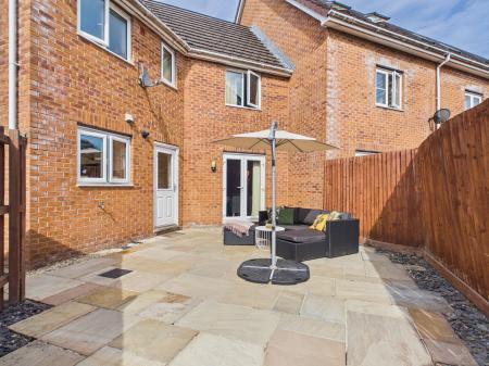 3 bedroom End of terrace house for sale in Ffordd Mograig, Llanishen, Cardiff, CF14