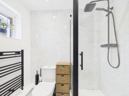 3 bedroom End of terrace house for sale in Ffordd Mograig, Llanishen, Cardiff, CF14