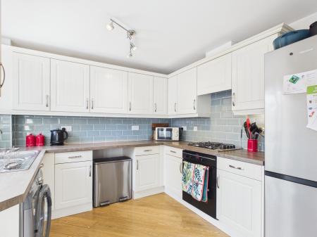 3 bedroom End of terrace house for sale in Ffordd Mograig, Llanishen, Cardiff, CF14