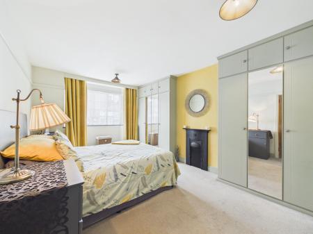 5 bedroom Semi-detached house for sale in Heol Y Bryn, Rhiwbina, Cardiff, CF14