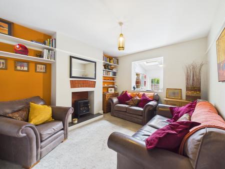 5 bedroom Semi-detached house for sale in Heol Y Bryn, Rhiwbina, Cardiff, CF14