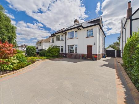 5 bedroom Semi-detached house for sale in Heol Y Bryn, Rhiwbina, Cardiff, CF14