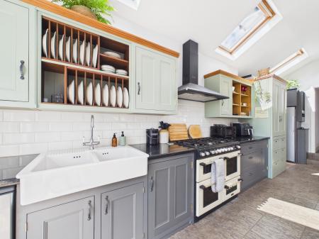 5 bedroom Semi-detached house for sale in Heol Y Bryn, Rhiwbina, Cardiff, CF14