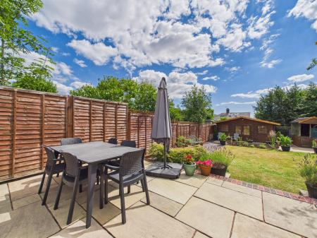 5 bedroom Semi-detached house for sale in Heol Y Bryn, Rhiwbina, Cardiff, CF14
