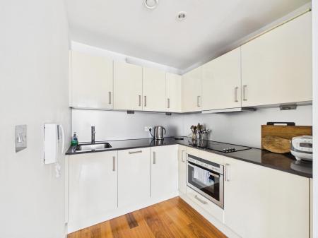 1 bedroom Flat to let in The Hayes, Cardiff, CF10