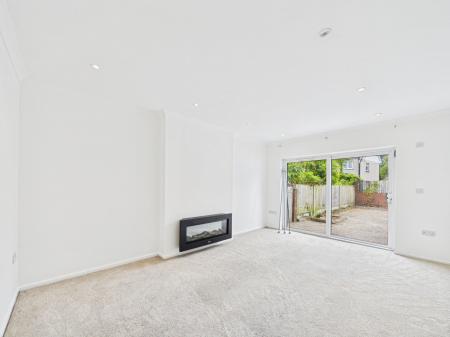 2 bedroom Bungalow to let in Lon Y Nant, Rhiwbina, Cardiff, CF14