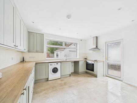 2 bedroom Bungalow to let in Lon Y Nant, Rhiwbina, Cardiff, CF14