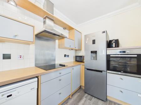 2 bedroom Flat for sale in Woodruff Way, Thornhill, Cardiff, CF14