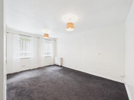 1 bedroom Studio flat for sale in Galahad Close, Thornhill, Cardiff, CF14