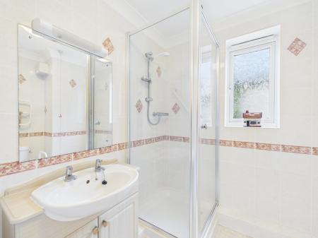 2 bedroom Flat for sale in Station Road, Radyr, Cardiff, CF15