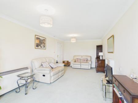 2 bedroom Flat for sale in Station Road, Radyr, Cardiff, CF15