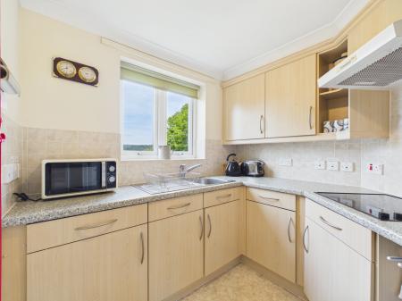 2 bedroom Flat for sale in Station Road, Radyr, Cardiff, CF15