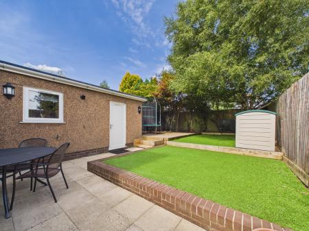 4 bedroom Semi-detached house for sale in Heol Cae-Rhys, Rhiwbina, Cardiff, CF14