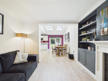 4 bedroom Semi-detached house for sale in Heol Cae-Rhys, Rhiwbina, Cardiff, CF14