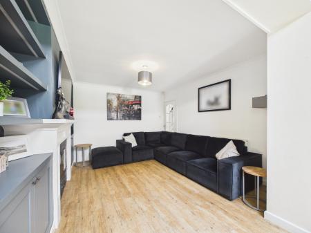 4 bedroom Semi-detached house for sale in Heol Cae-Rhys, Rhiwbina, Cardiff, CF14