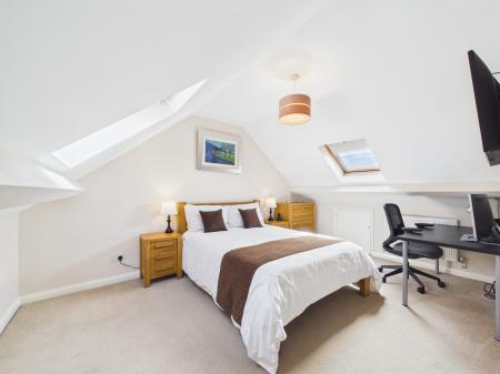 4 bedroom Semi-detached house for sale in Heol Cae-Rhys, Rhiwbina, Cardiff, CF14