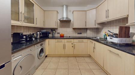 3 bedroom Town house to let in Seager Drive, Cardiff, CF11