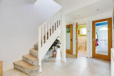 4 bedroom Semi-detached house to let in Caer Wenallt, Cardiff, CF14