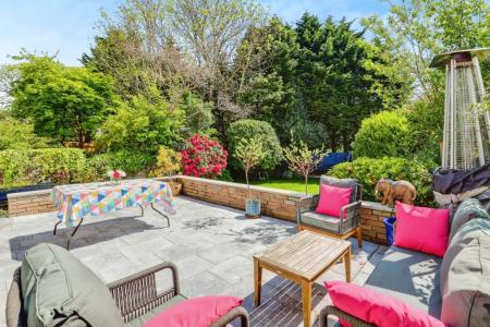 4 bedroom Semi-detached house to let in Caer Wenallt, Cardiff, CF14