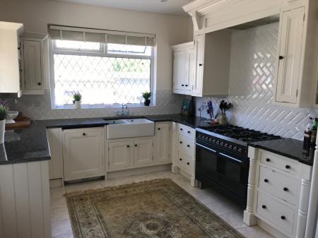 4 bedroom Terraced House to let in Pentre Gardens, Grangetown, Cardiff, CF11