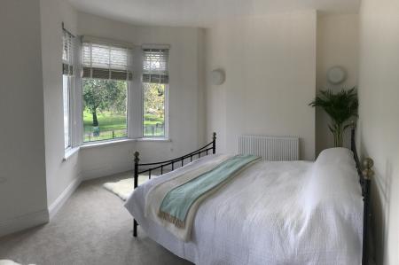 4 bedroom Terraced House to let in Pentre Gardens, Grangetown, Cardiff, CF11