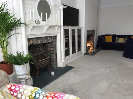 4 bedroom Terraced House to let in Pentre Gardens, Grangetown, Cardiff, CF11