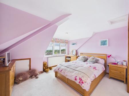 4 bedroom Semi-detached house for sale in Brynteg, Cardiff, CF14